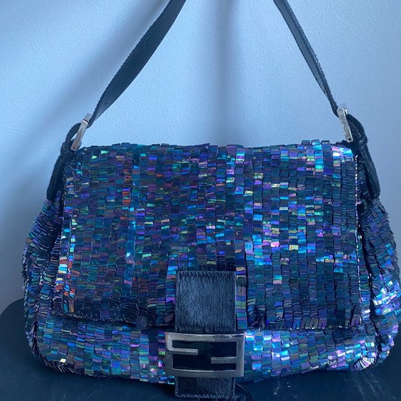 FENDI MINI BAGUETTE SEQUINS PURPLE (LILAC UNDERTONE) – THE LUX THEORY